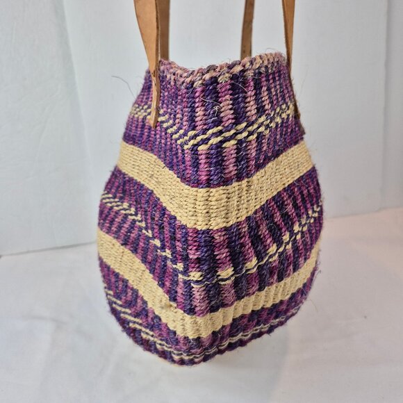 Vintage Handwoven Sisal Tote Market Bag from Kenya - Picture 4 of 16